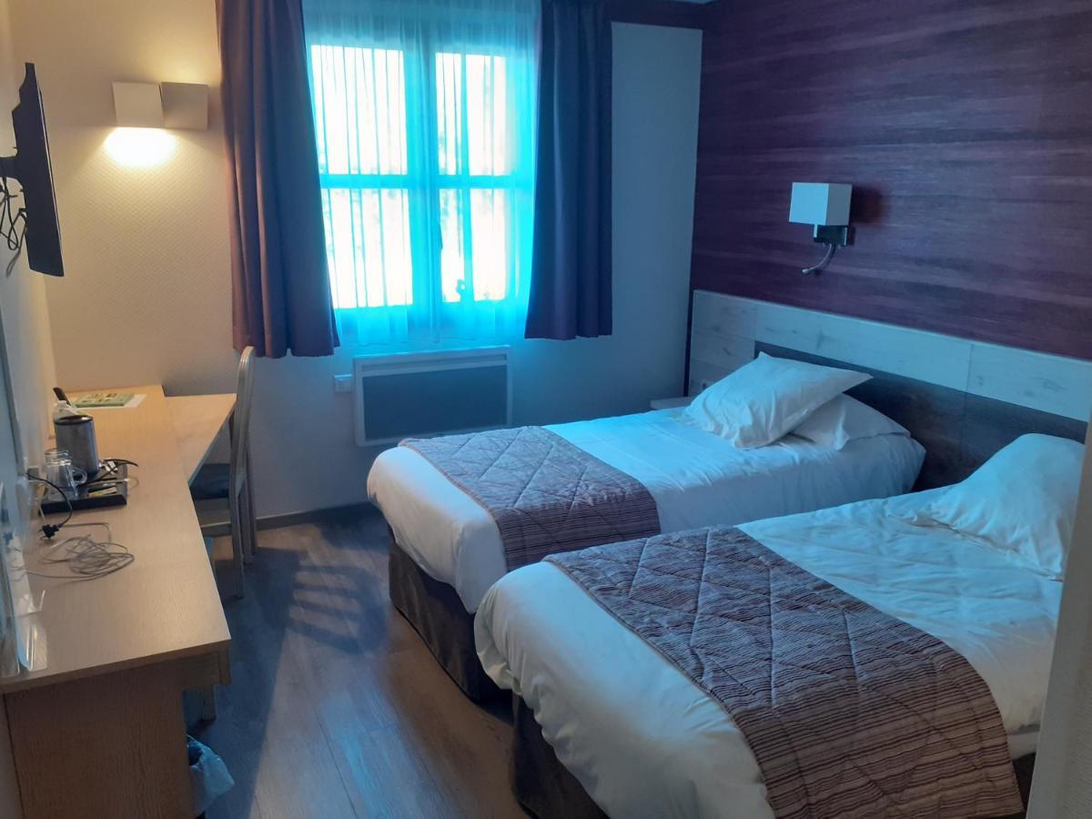 Logis Le Luth Hotel Mirecourt Екстериор снимка