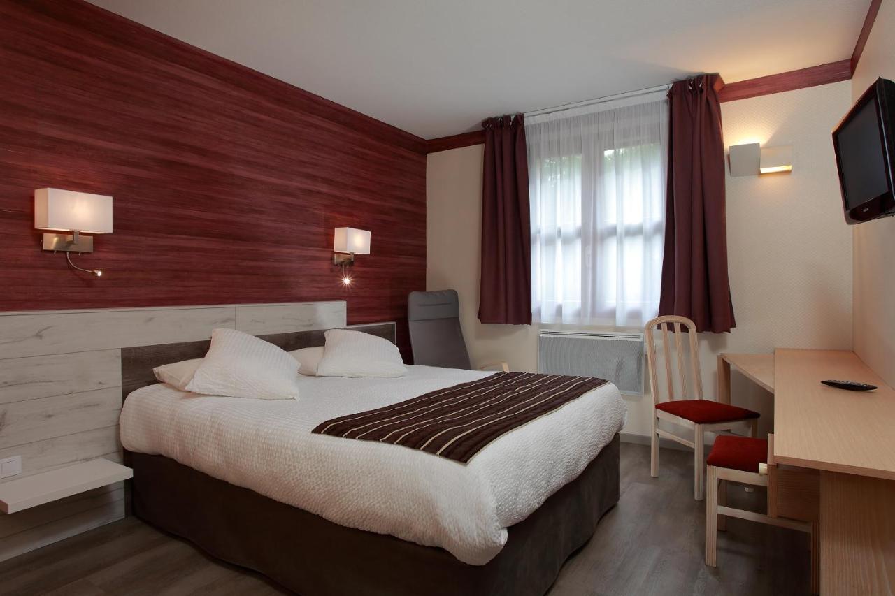 Logis Le Luth Hotel Mirecourt Екстериор снимка
